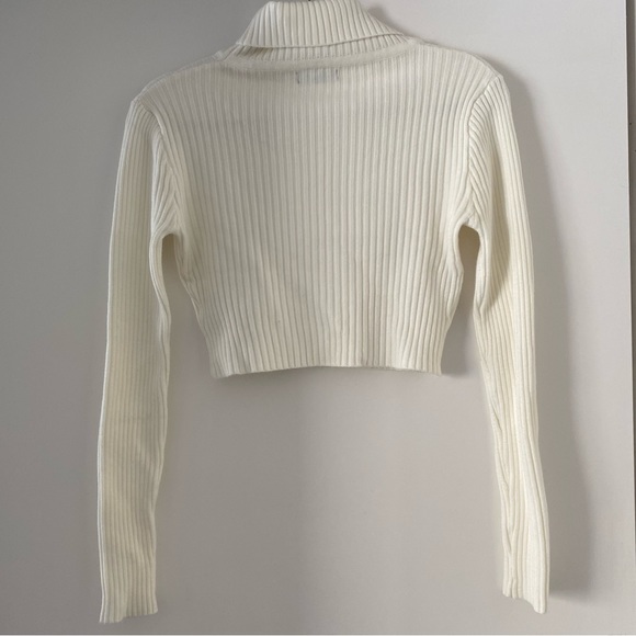 LOVE TREE TURTLE NECK CROPPED RIBBED CREAM WHITE LONG SLEEVE SWEATER - Picture 3 of 5